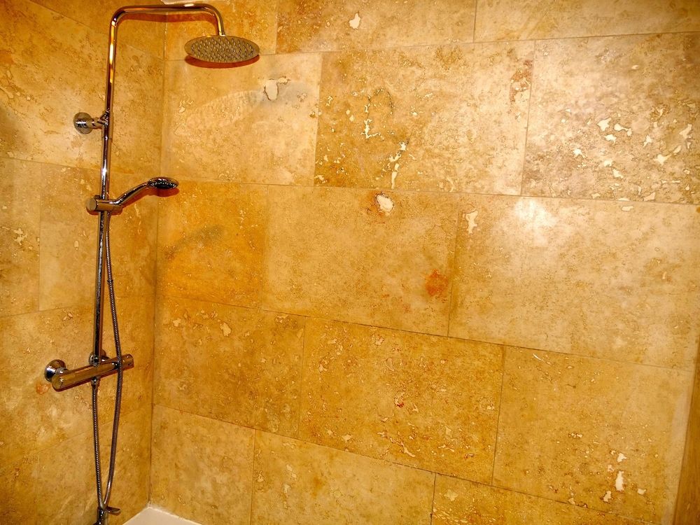 Ultra Deluxe Versace Apartment Near Sheffield Apartment 4