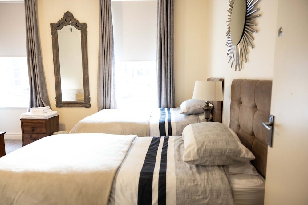 Double Room 4