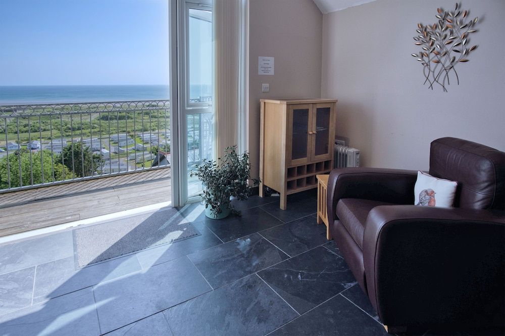 Apartment (1 Bedroom)