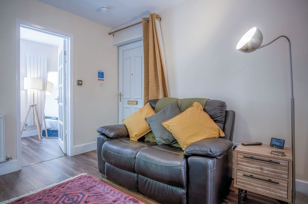 Apartment (1 Bedroom)