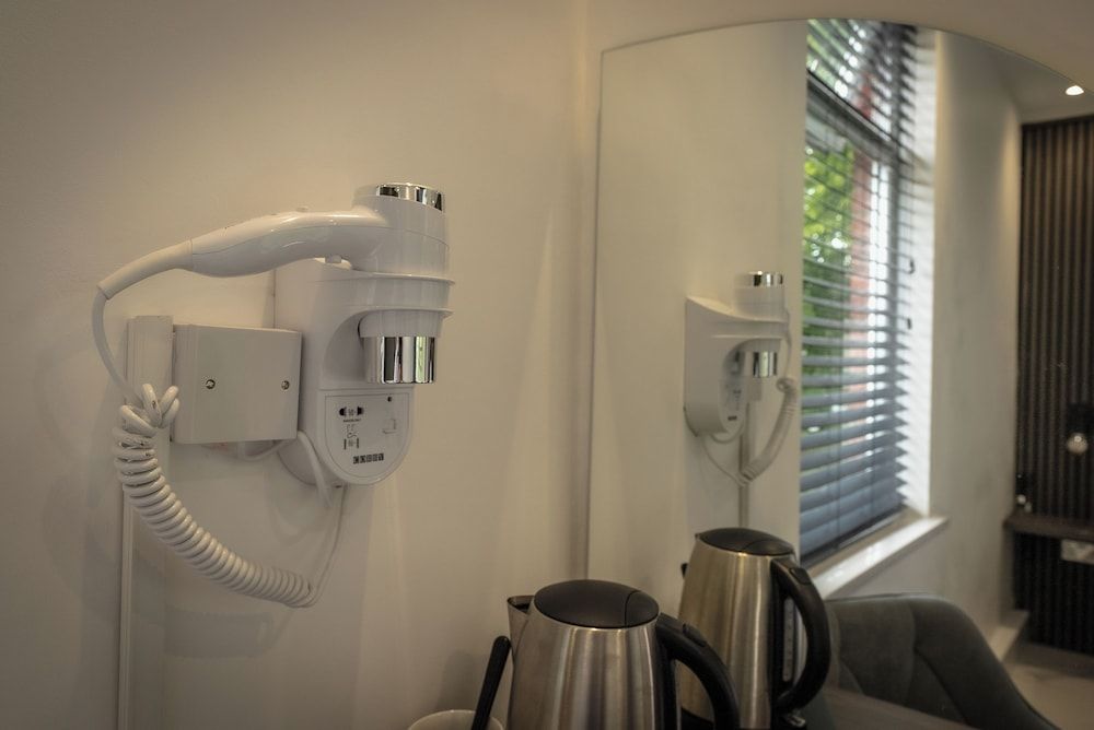 OYO Bellevue Apartments Middlesborough Standard Double Room, 1 Double Bed 3