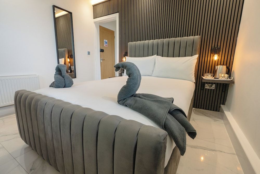 OYO Bellevue Apartments Middlesborough Standard Double Room, 1 Double Bed 2