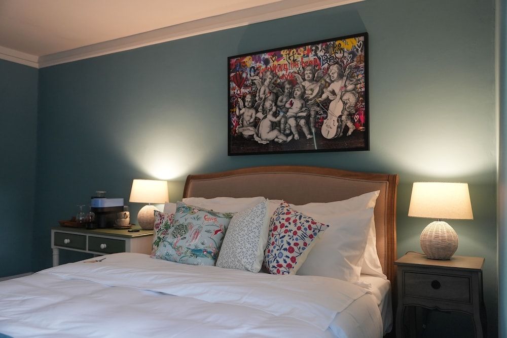 Signature Suite