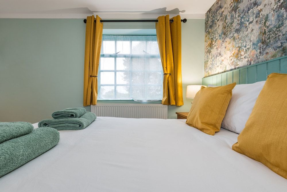 The Queens Superior Room 4