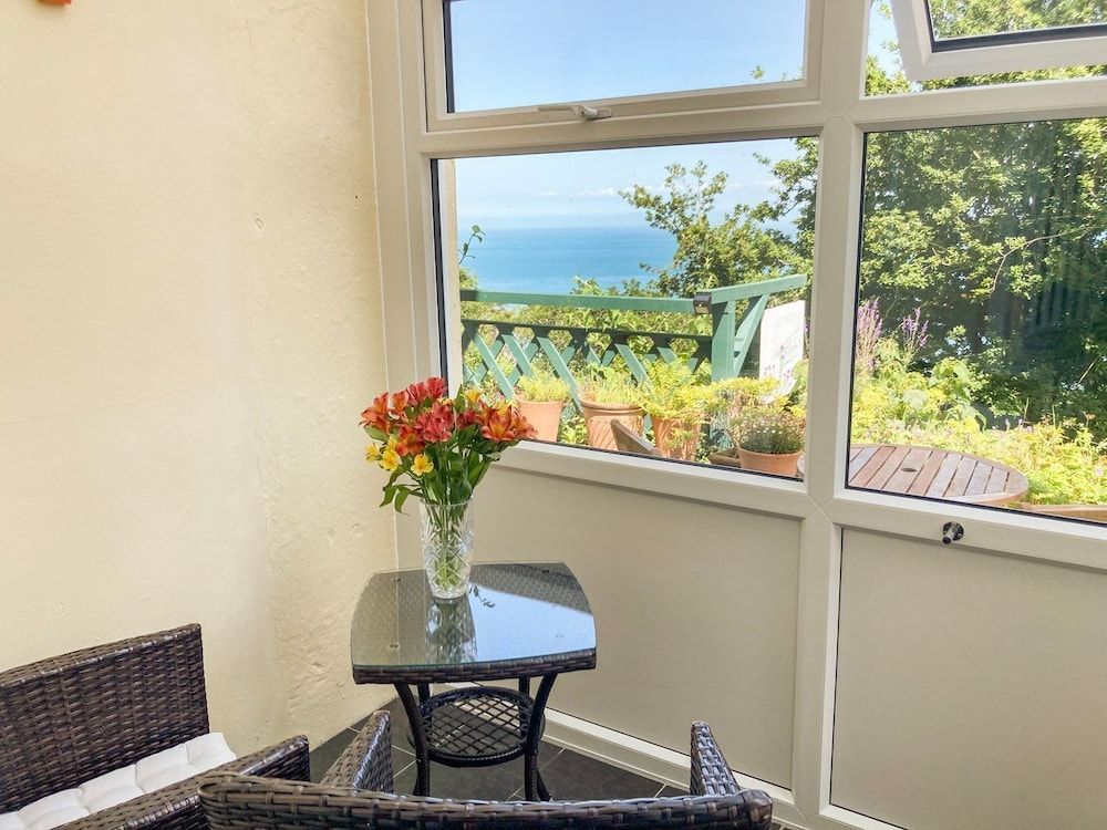 North Walk House Deluxe Studio, Ensuite, Sea View (Self Catering Garden) 4