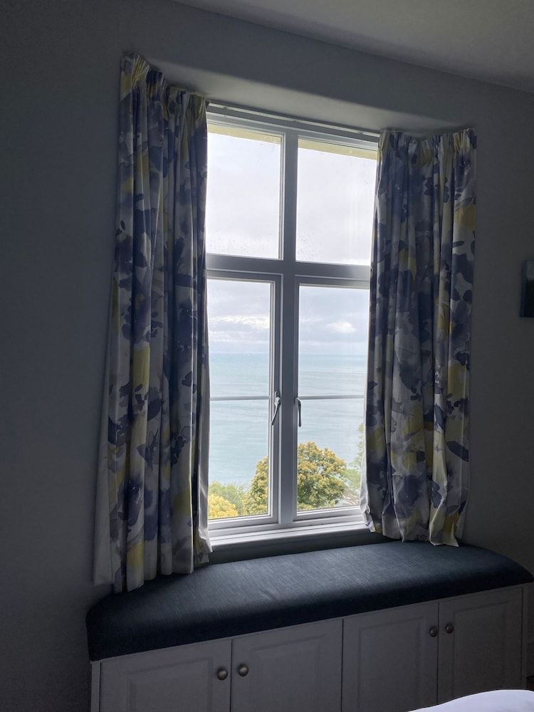 North Walk House Superior Double Room, Ensuite, Sea View (Turquoise) 7