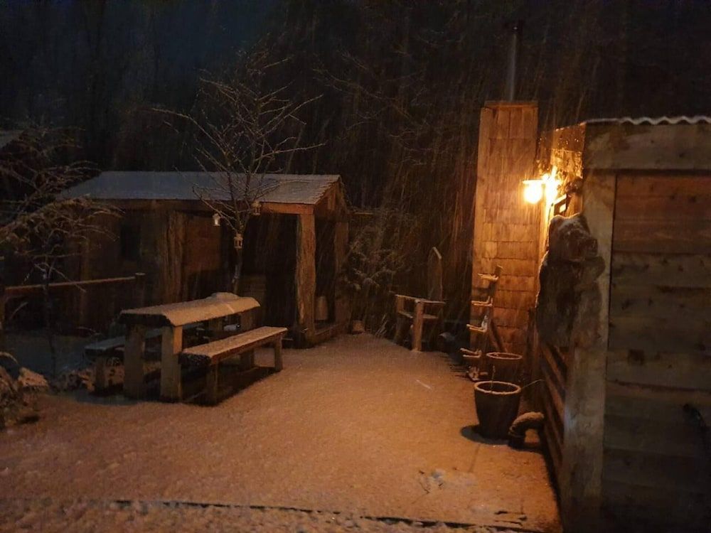 Charming 2-bed Cabin in Sutton Coldfield House 8