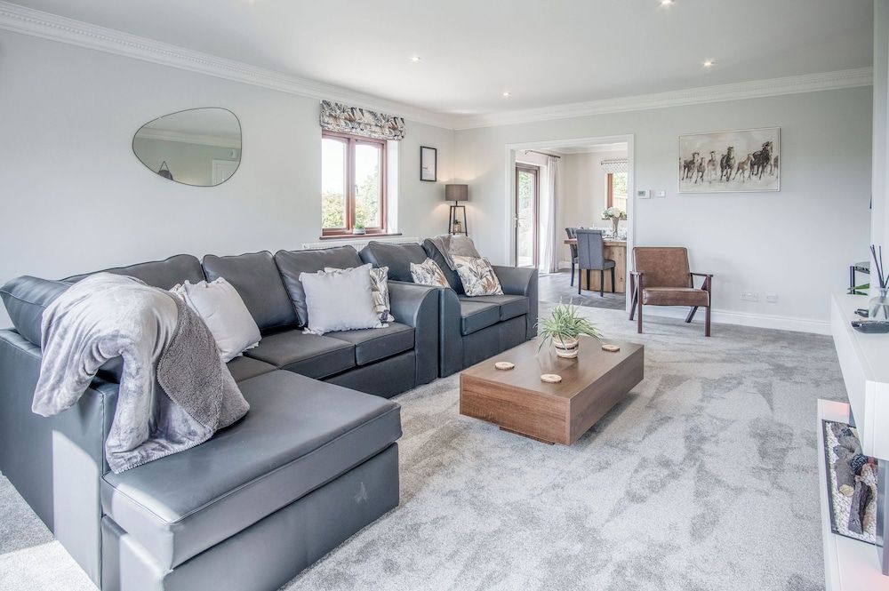 House (3 Bedrooms)