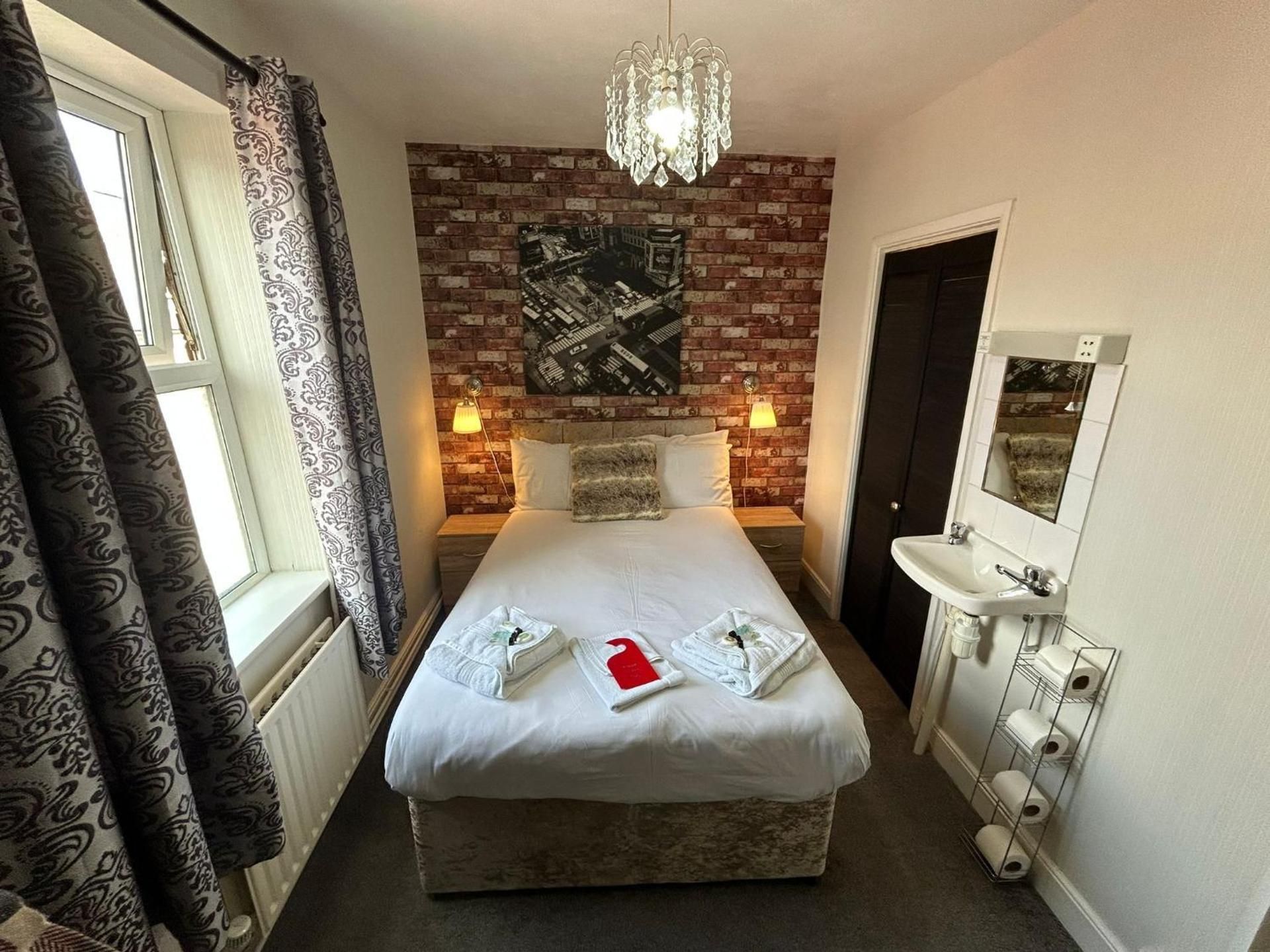 The Lyndhurst Guest house Small Double Room