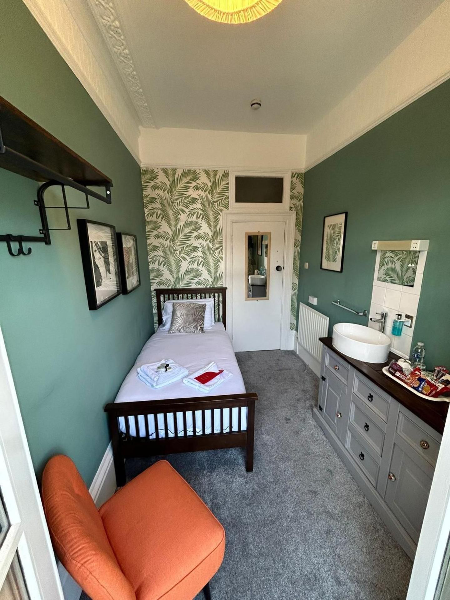 Single room-Classic-Shared Bathroom-Sea view-Room 1 - 10