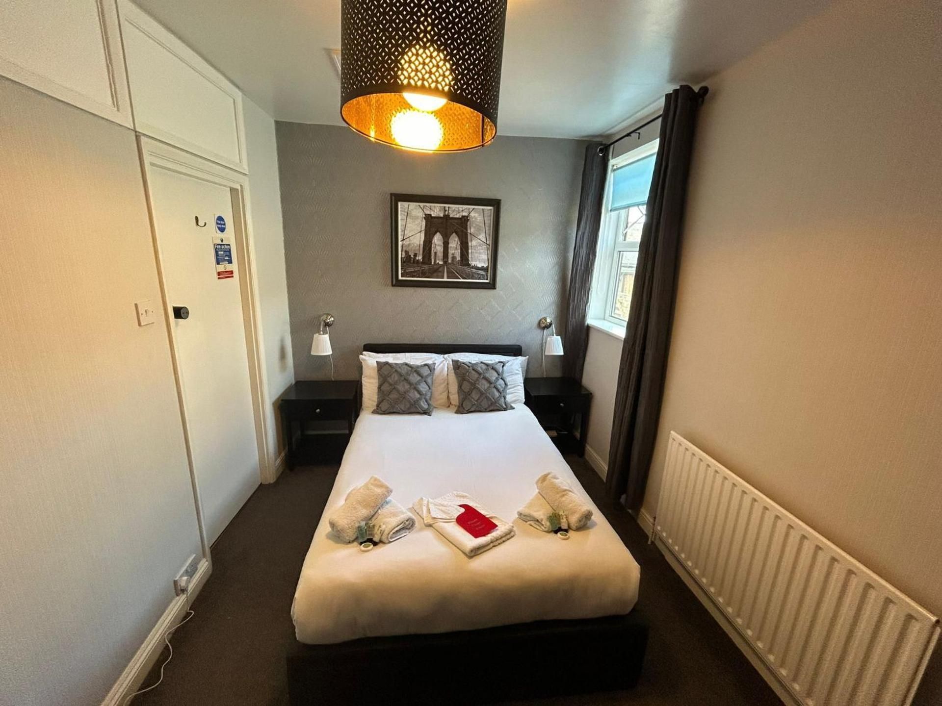 Double Room with Private Bathroom