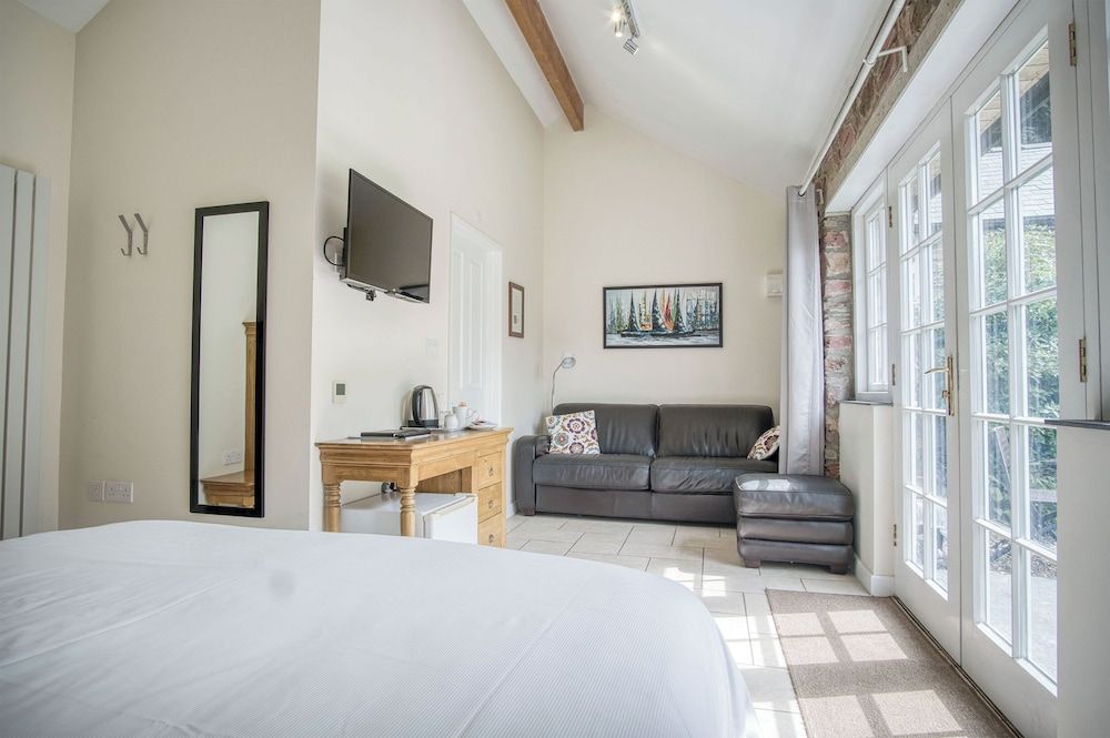 Apartment (1 Bedroom)