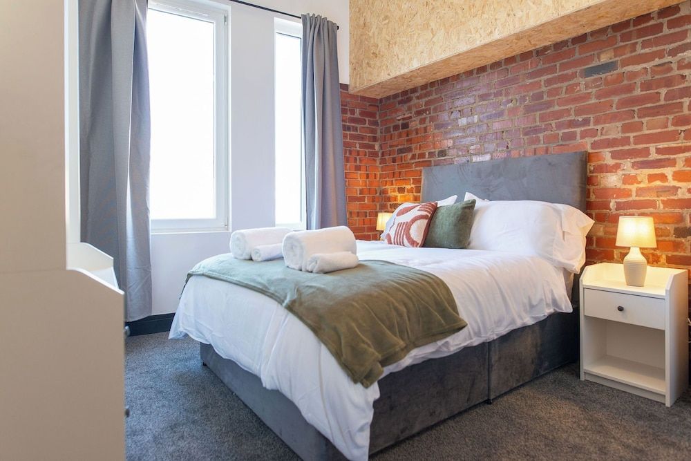 Kings Building- 2 Bed & Bathroom Flats