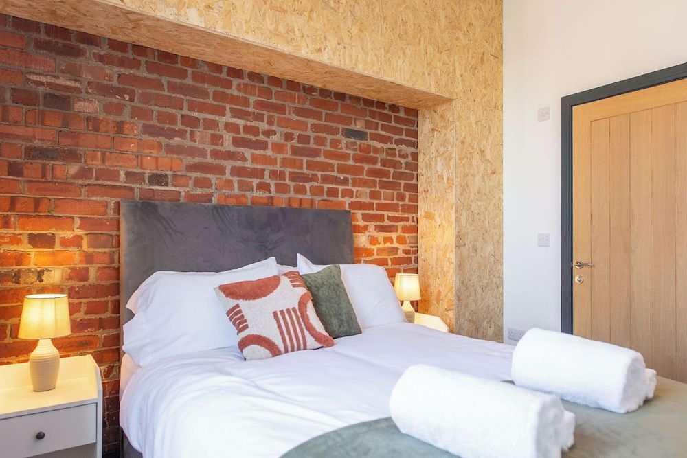 Kings Building- 2 Bed & Bathroom Flats Premium Apartment