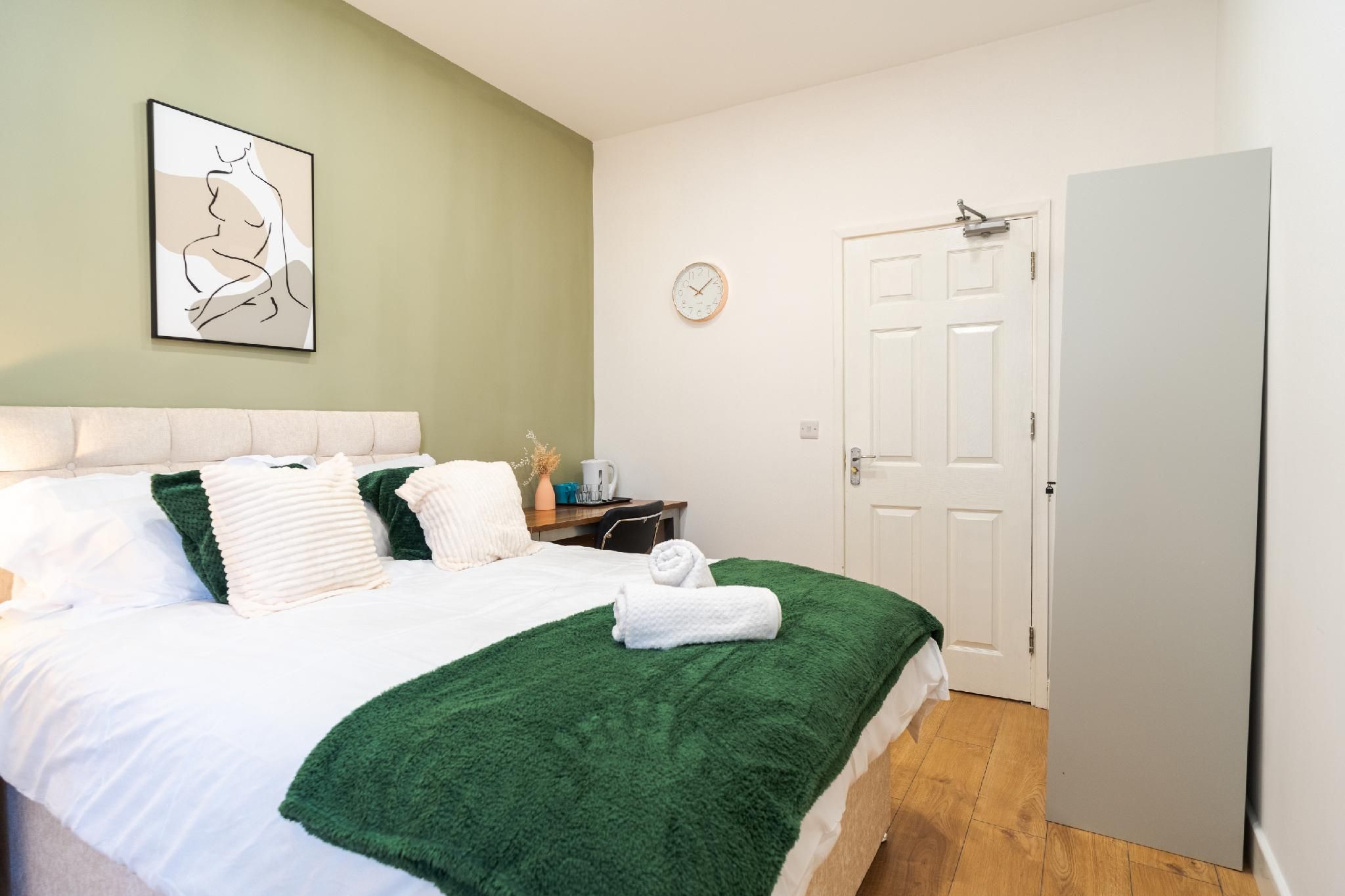 Innovation House Double room-Ensuite-Standard 2