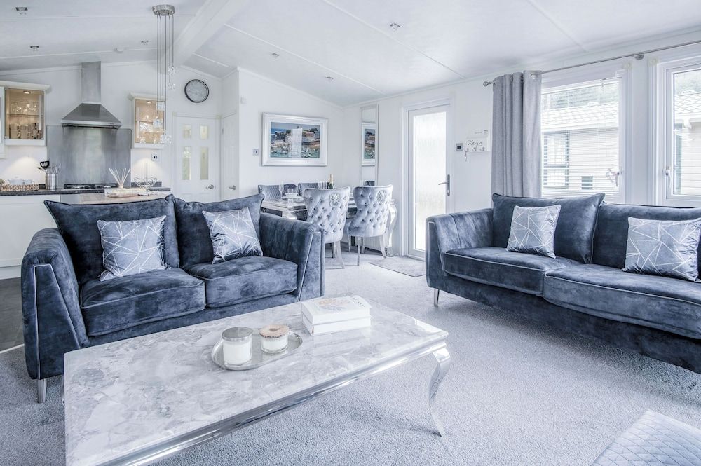 Apartment (3 Bedrooms)