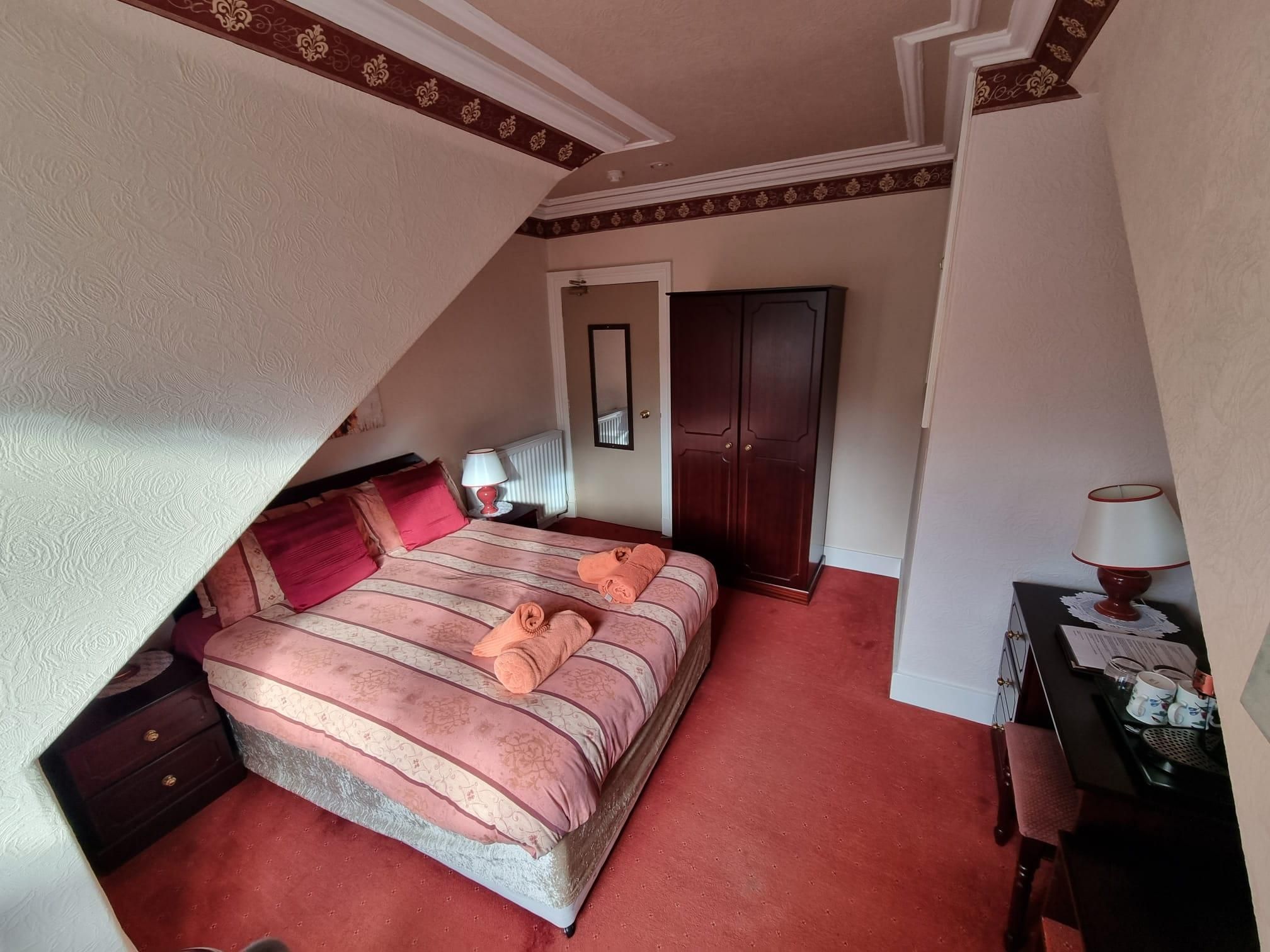 Double Room with Private External Bathroom