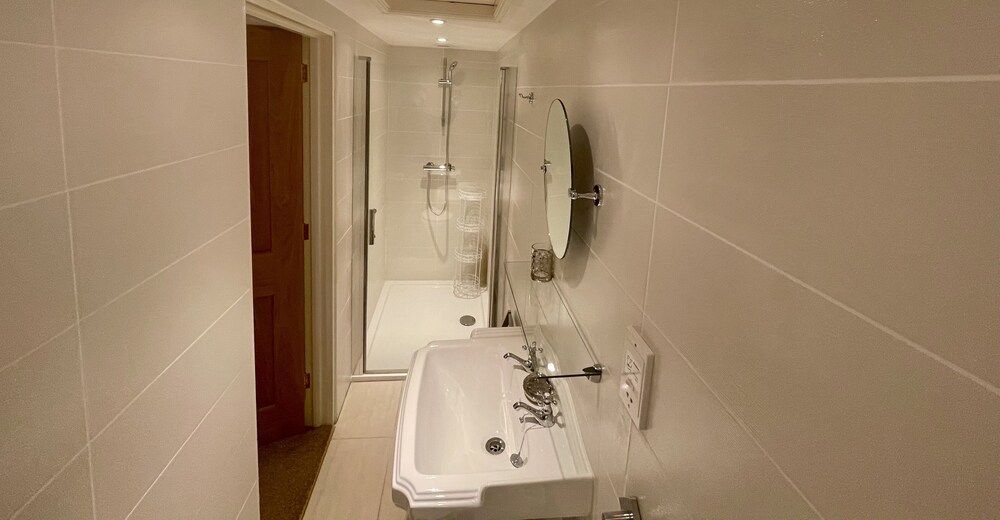 Eagle House- Award Winning B&B and Apartment Elite Room, 1 King Bed, Garden View 4