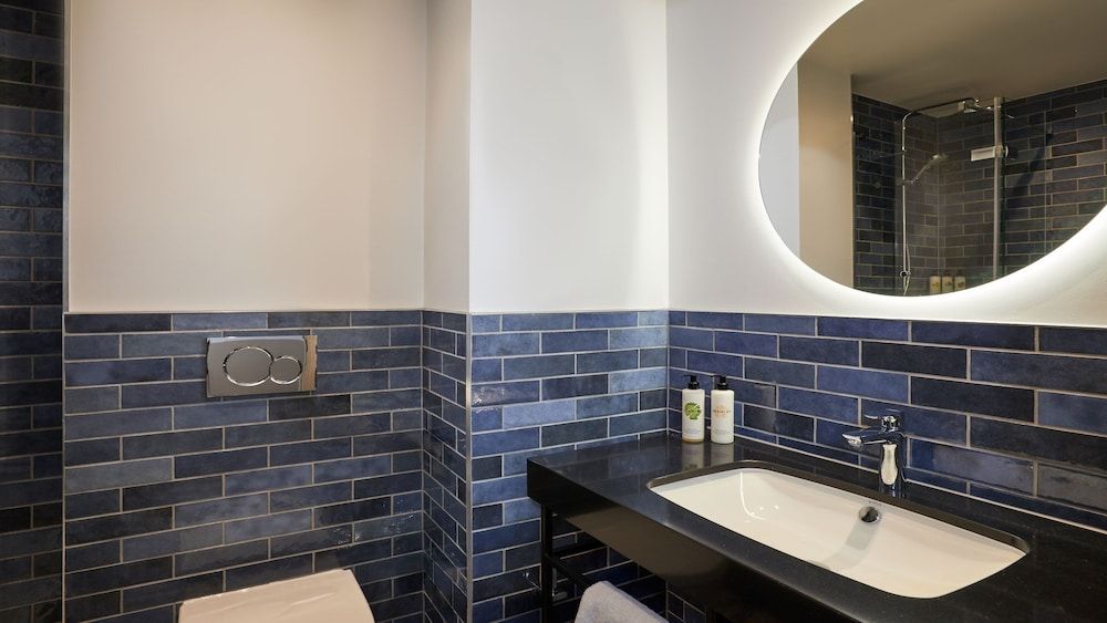 Hotel Indigo Coventry by IHG Standard Room 4