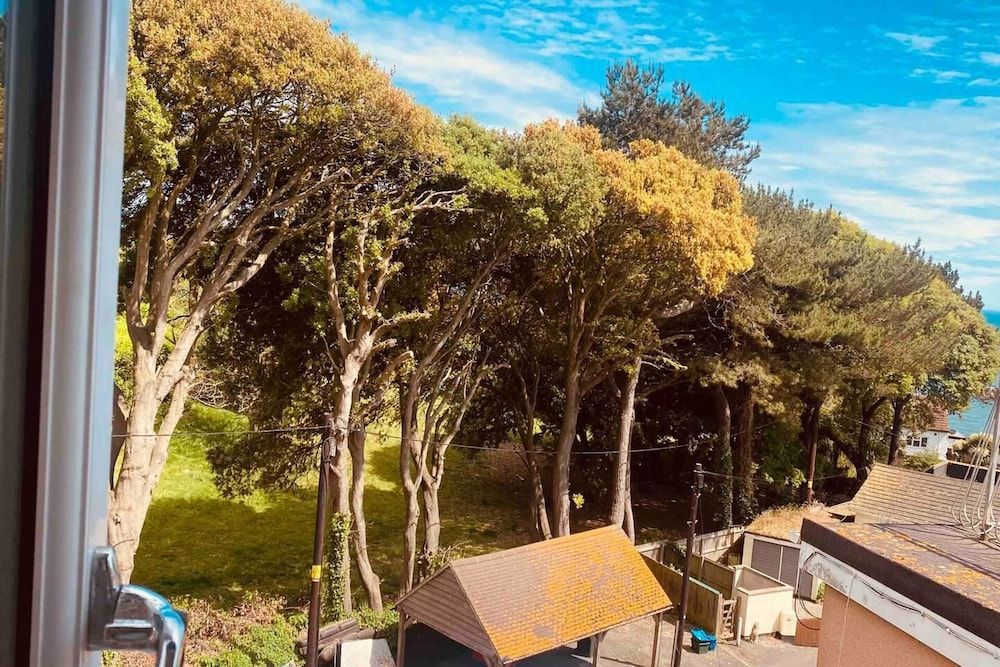 Family 4-bed Apartment in Dawlish With Sea View Apartment 9