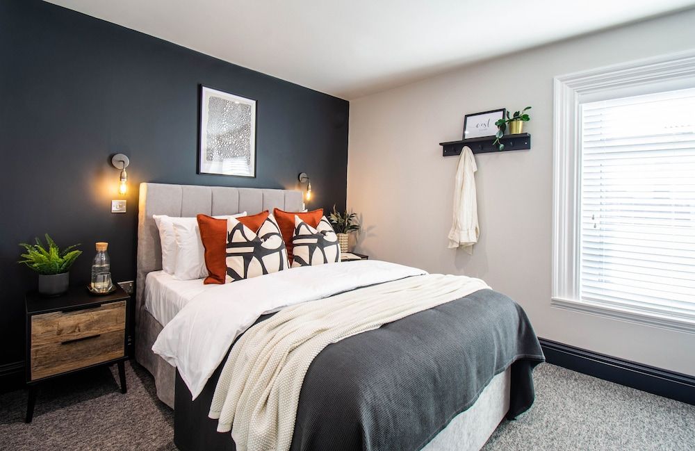 The Rampart Premium Suite, 1 Double Bed, Kitchen, Partial Sea View 3