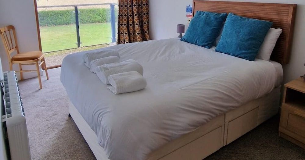 Modern Peaceful Open Plan 1-bed Apartment Rutland Apartment