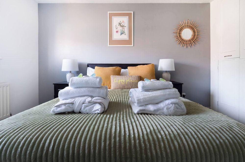 House, 2 Bedrooms, Patio