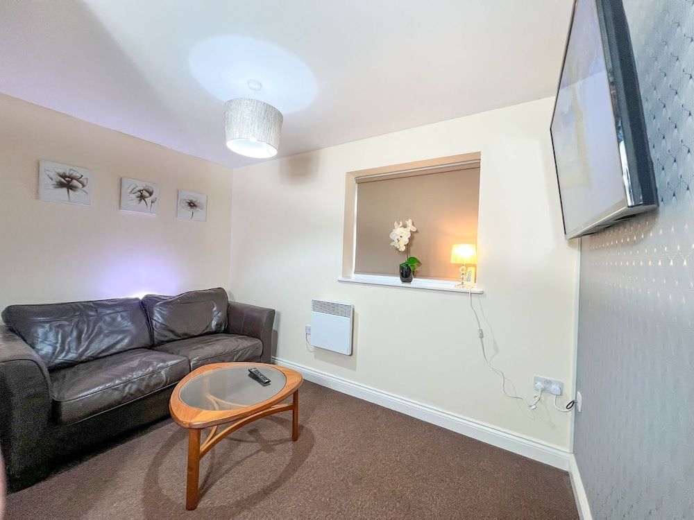 Baxter House Comfort Double Room, Shared Bathroom (First Floor) 20