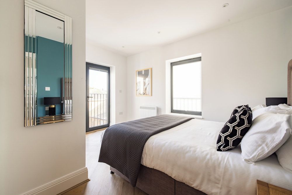 One Bedroom Apartment
