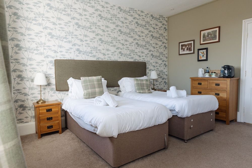 The Horton Inn Deluxe Twin Room 4