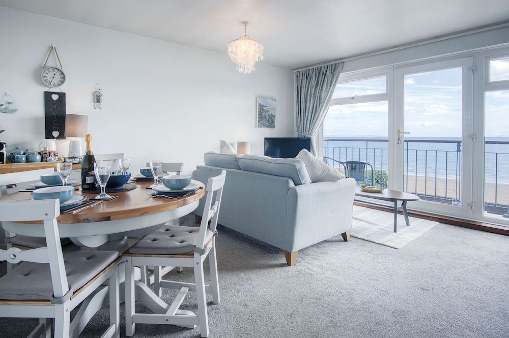 Apartment (2 Bedrooms)