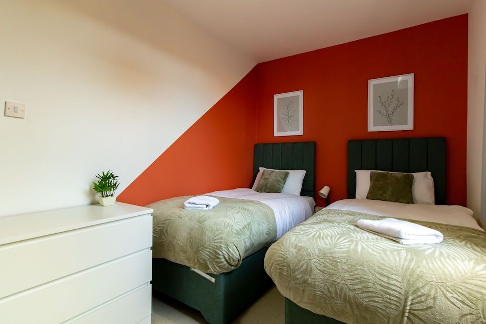 Impeccable 2-bed Apartment in Gateshead