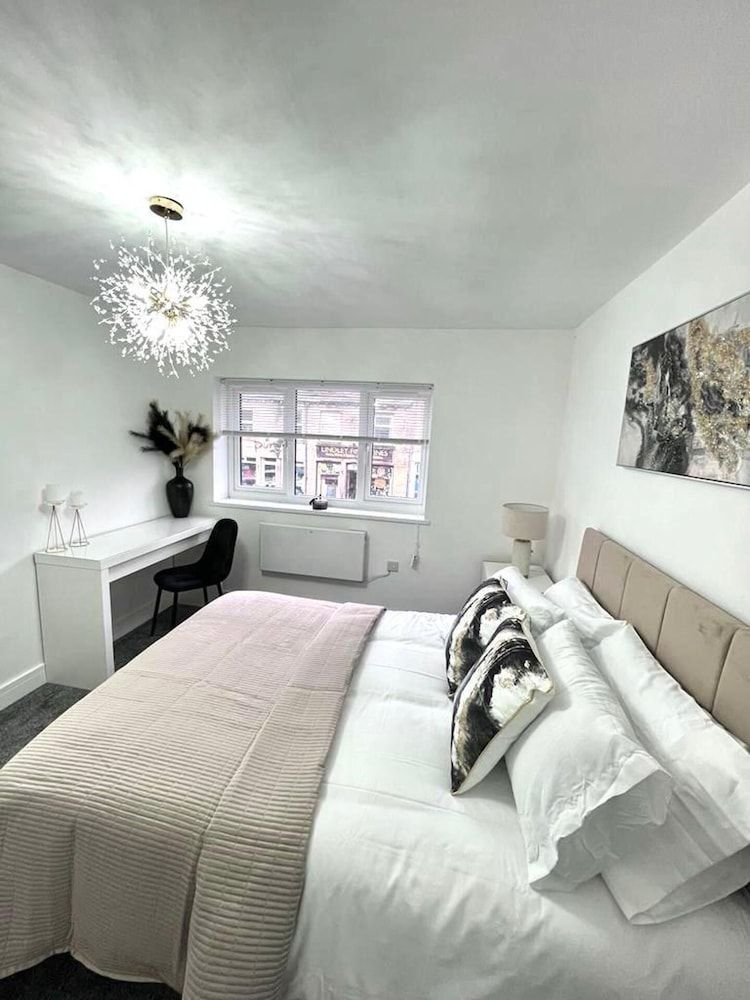 Luxury 2-bed Apartment Lindley Huddersfield Apartment 3