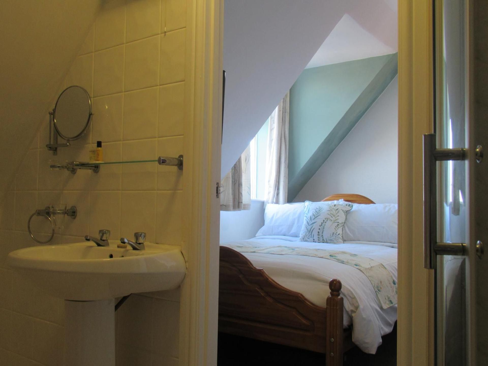 Captain Howey Hotel