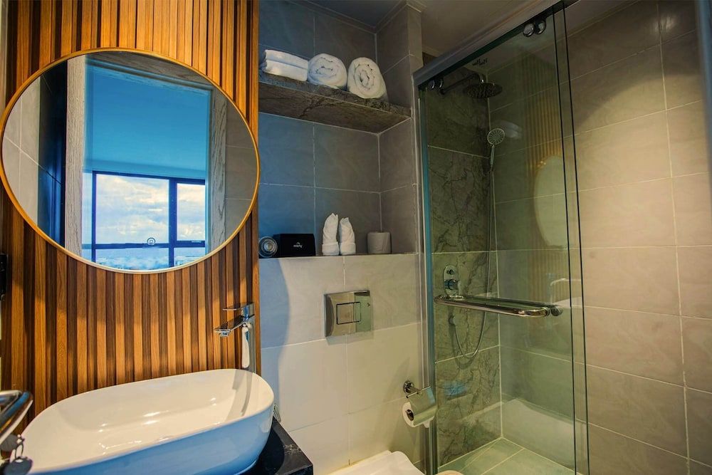 Beach Hotel Guraidhoo Deluxe Double Room, Balcony, Ocean View 3