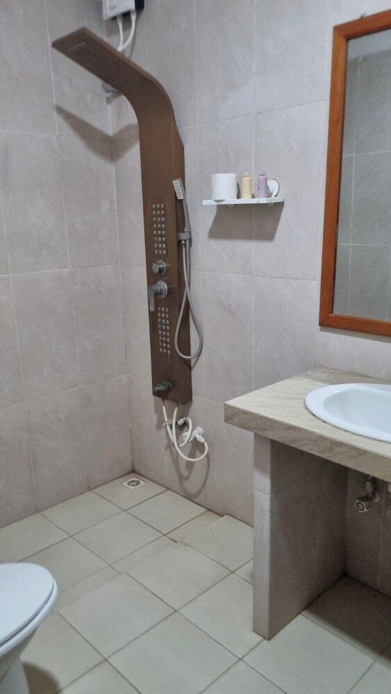 Avanti Surf & Stay Deluxe Double Room, Private Bathroom 4