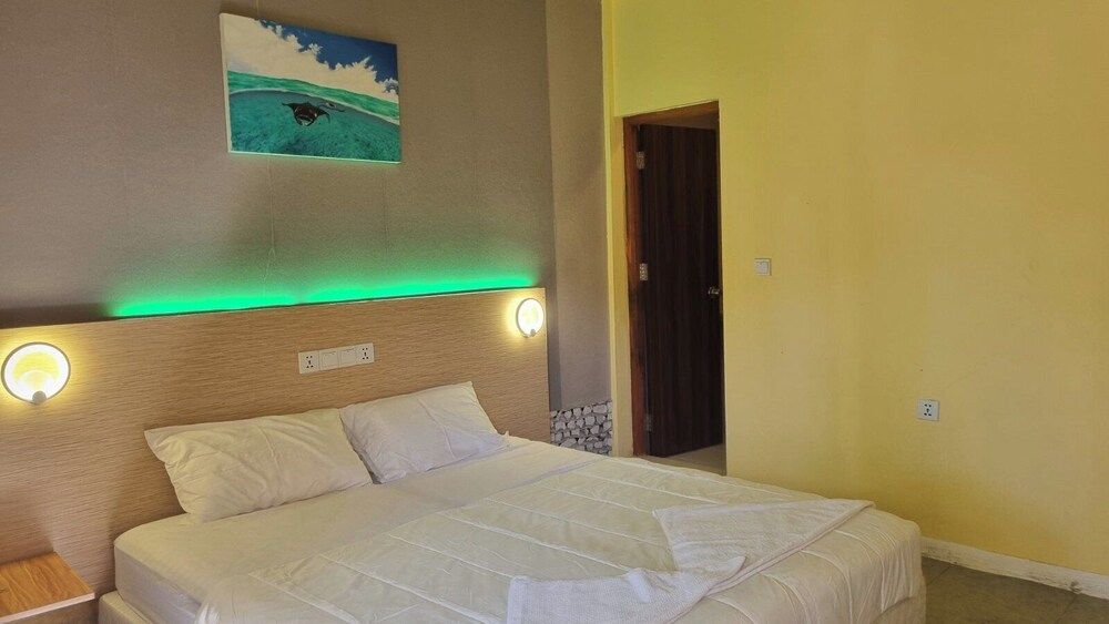 Avanti Surf & Stay Deluxe Double or Twin Room, 2 Twin Beds 2