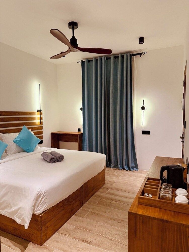 Oasis Dhigurah Deluxe Double / Twin Room, Garden View