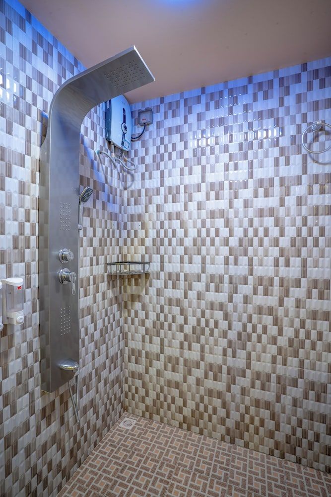 Ganduvaru Villa Family Suite, Patio, City View 6