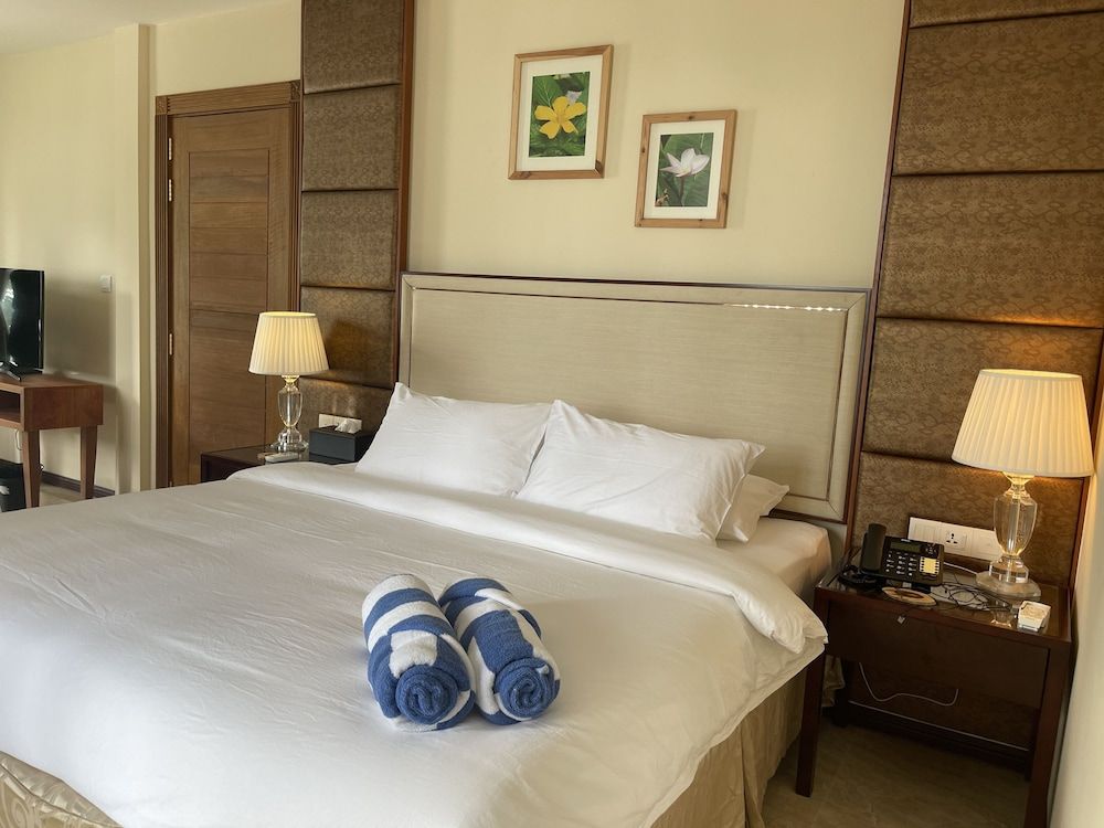 ViluVeli Holiday Retreat Deluxe Room, Balcony, Ocean View 2