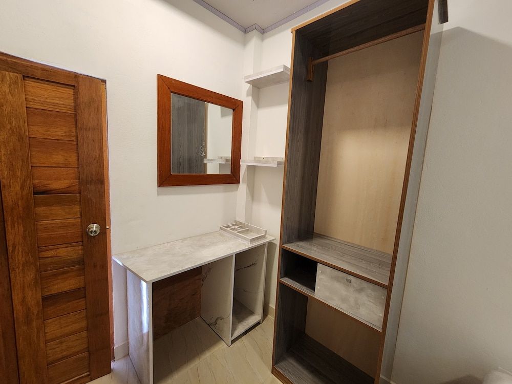 Batuta Maldives Fourson Economy Single Room 3