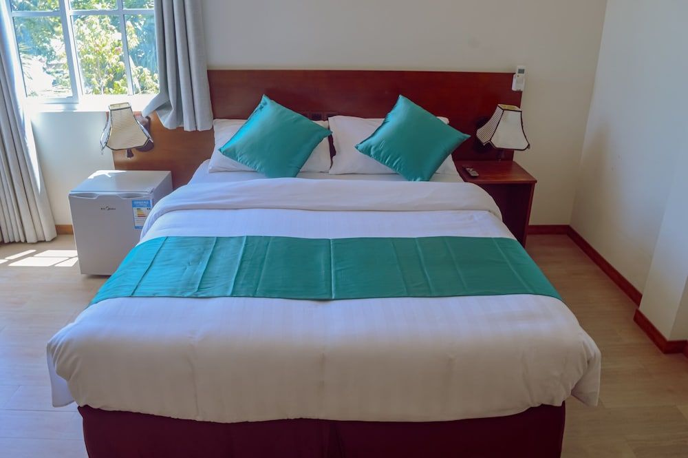 Maaniya Palace Superior Double Room 2