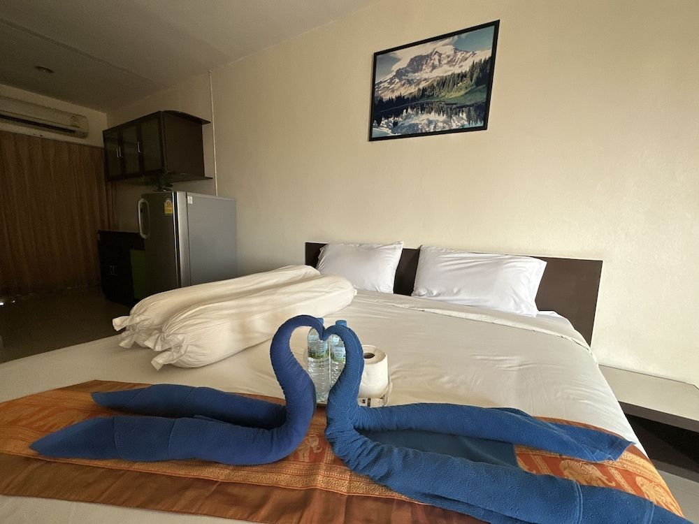 Navanakorn Aomsin Hotel near Big C Super Business Condo, City View 4