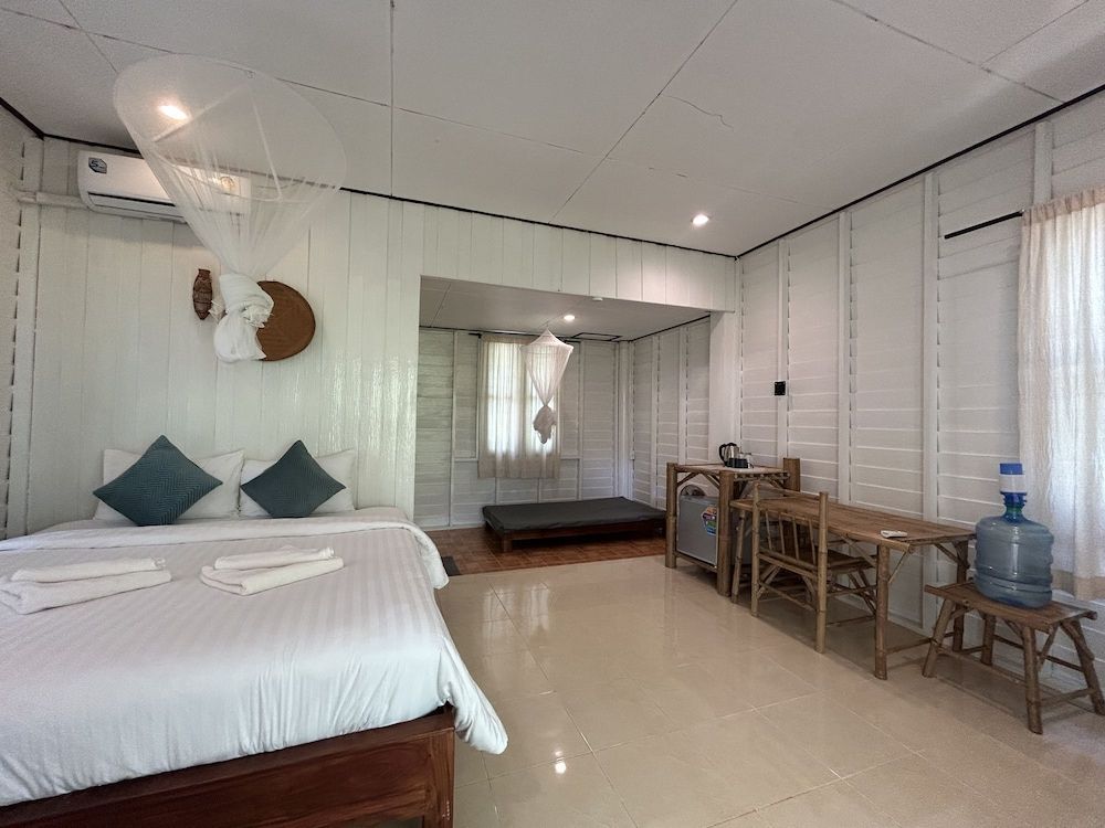 The River Retreat Koh Mak Superior Triple Room 6
