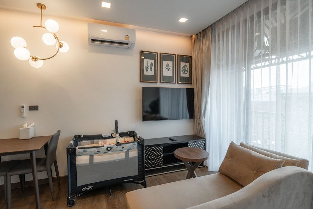 The Proud Karon Beach Phuket Trademark Collection By Wyndham Premier Room, 1 King Bed 12