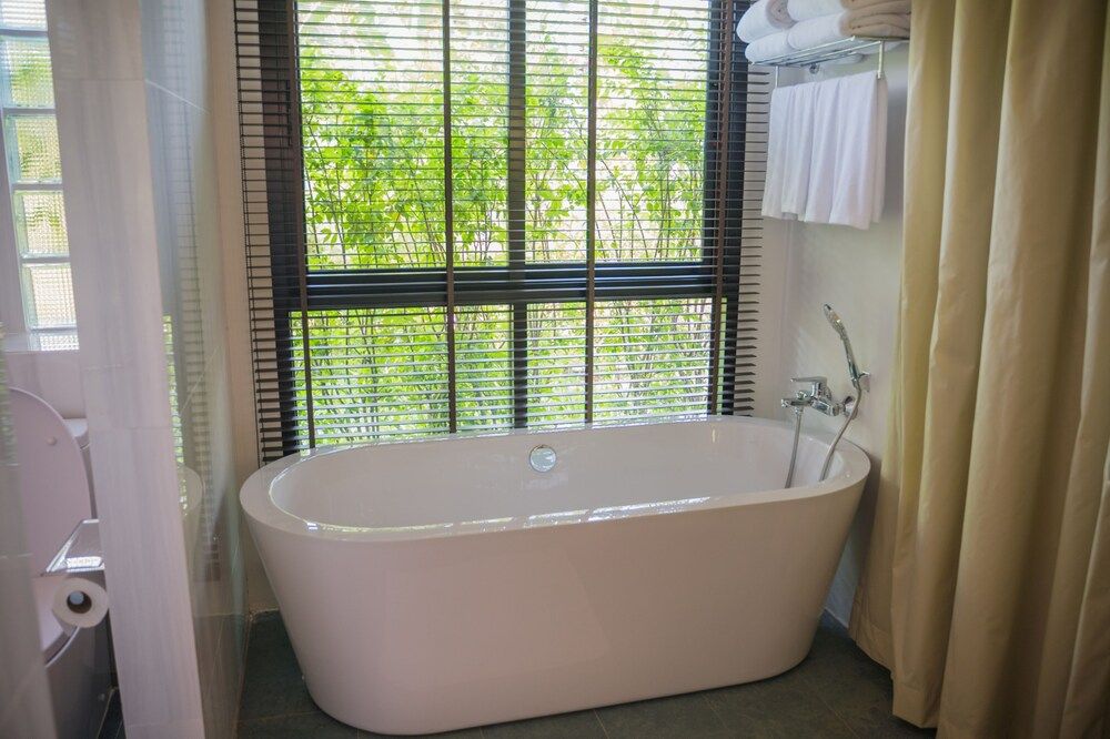 Villa De Leaf River Kaeng Krachan Premier Quadruple Room 8