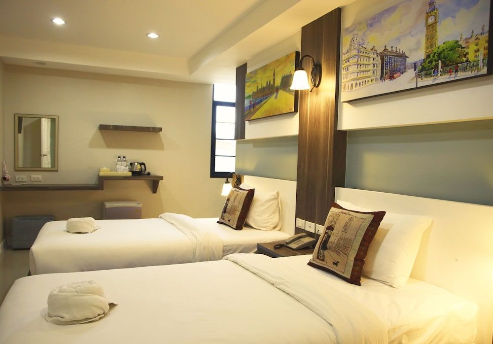 Standard Twin Room