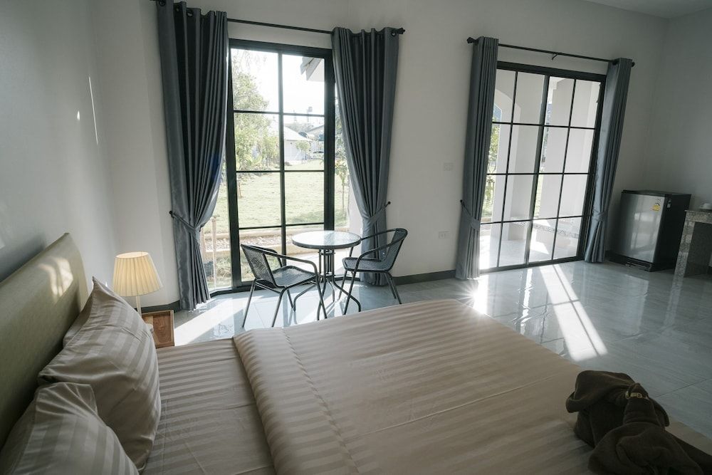 Chor Grandé Resort Villa, 1 King Bed, Garden View 3