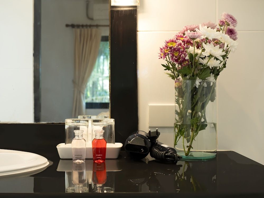 Isara Nai Yang Resort Premium Bungalow, 1 Bedroom, Non Smoking, Refrigerator 12