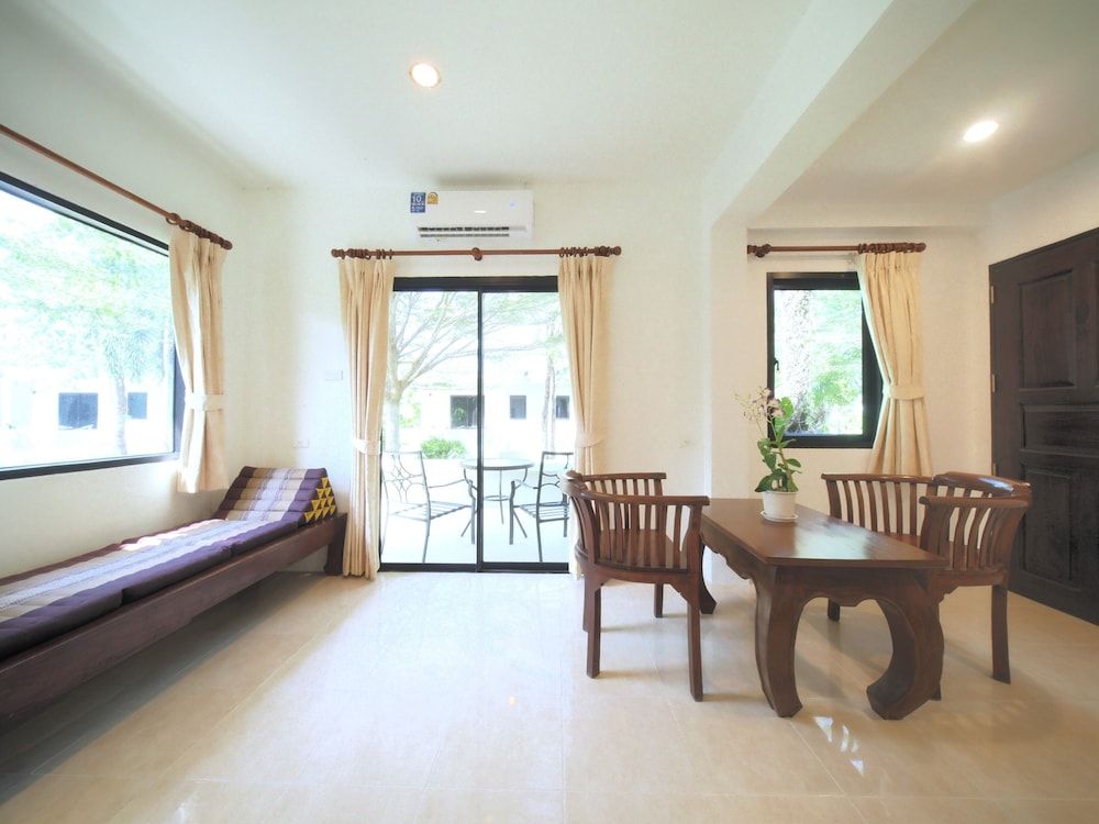 Isara Nai Yang Resort Standard Bungalow, 1 King Bed, Ensuite 16